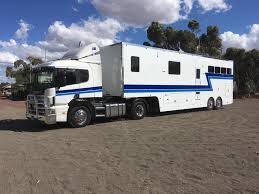 compare horse float models Australia